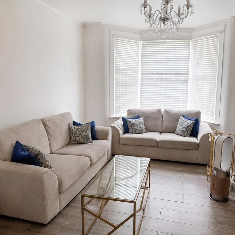 3 bedroom terraced house to rent - Photo 1