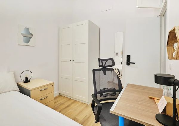 Carrer de la Mercè, Barcelona, Catalonia 08002