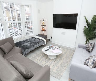 1 Bed Flat, Bonfield Road, SE13 - Photo 3