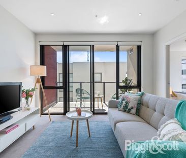 Modern Apartment In Prime Location - Photo 2