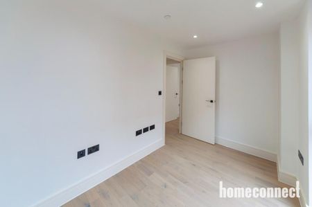3 bedroom flat to rent - Photo 4
