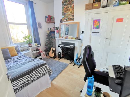 6 Bed Terraced House, Gladstone Place, BN2 - Photo 3
