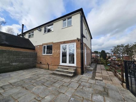 3 bedroom semi-detached house to rent - Photo 4