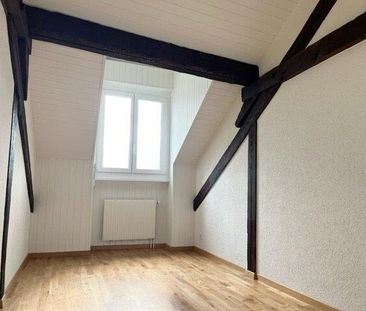 Charmant appartement entièrement rénové de 3 pièces dans les combles - Foto 3