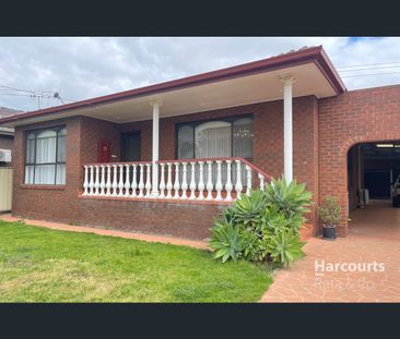 2 Rotino Crescent, Lalor, Vic 3075 - Photo 2