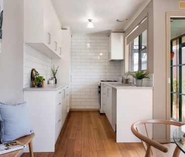 Quiet home with large shed in California Gully - Photo 4