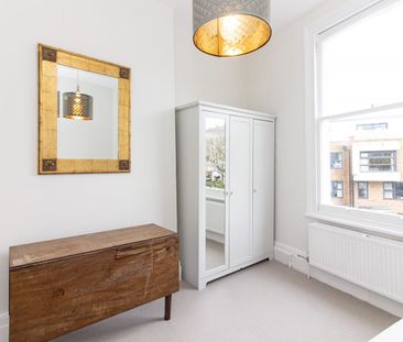 2 Bed Flat, Burlington Gardens, W3 - Photo 6