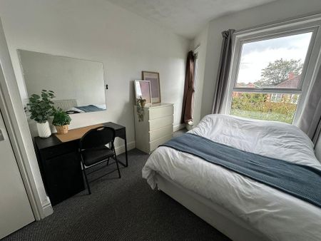 6 bedroom house to rent - Photo 4