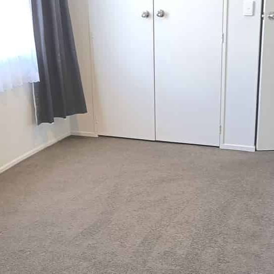 Cute, Cosy & Close to Town - Photo 1