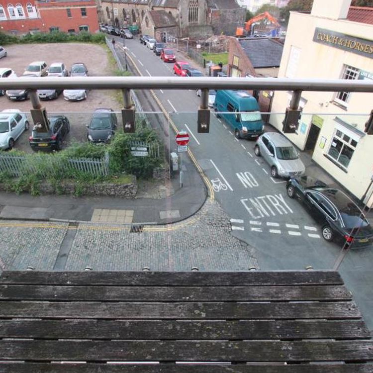 Located in a modern development a short walk to Cabot Circus and Temple Meads. There is also the added bonus of a balcony! - Photo 1