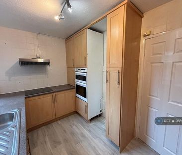 2 bedroom flat to rent - Photo 6