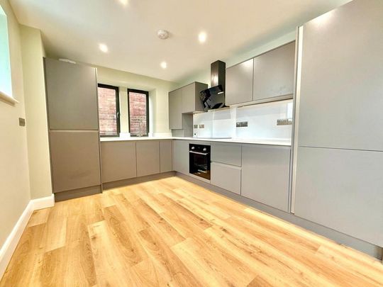 2 bedroom flat to rent - Photo 1