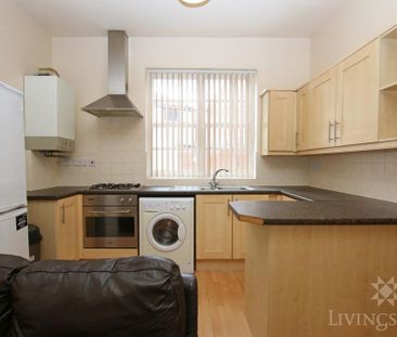 2 bedroom ground floor flat to rent - Photo 5