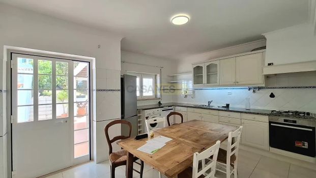 House T2 in Ericeira, Mafra - Photo 1