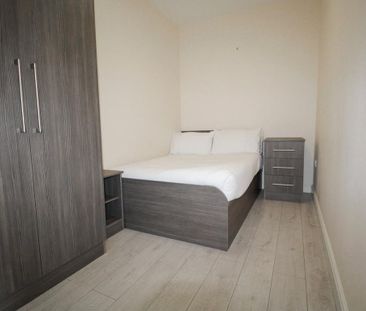 Studio to rent - Photo 6