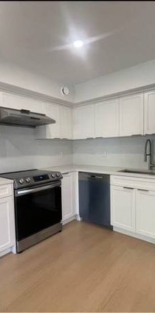 Newly renovated 2bed1bath suite in North Burnaby - Photo 1