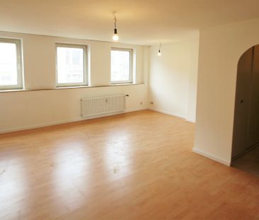 Schöne 2-Zimmerwohnung in Top Lage! Perfekt für Studenten oder jung... - Photo 1