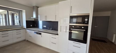 Location Appartement 4 pièces 104m² BORDEAUX 33000 - Photo 4