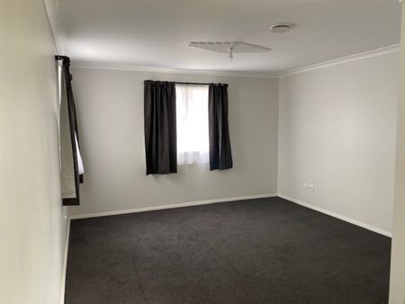 42 Egmont Street, Hawera, South Taranaki, Taranaki 4610 - Photo 4