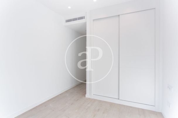 Flat for rent with views in Ruzafa (Valencia) - Photo 1