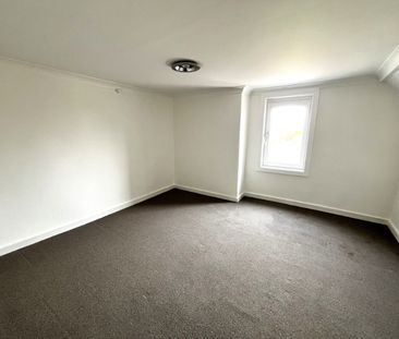 Landelijk gelegen woning met tuin en 3 garages - Photo 4