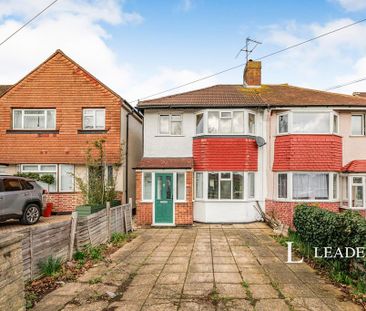 3 bedroom semi-detached house to rent - Photo 4