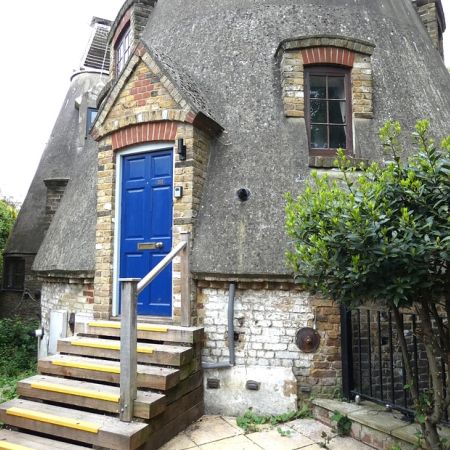 Upper Roundel Park Road, Faversham, ME13 8ES, Kent - Photo 4