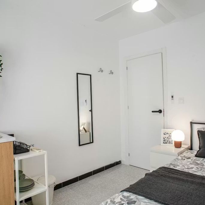 Carrer Benidoleig, Valencia, Valencian Community 46017 - Photo 1