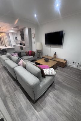 5 bedroom terraced house to rent - Photo 1