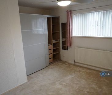 3 bedroom detached house to rent - Photo 3