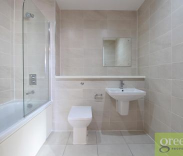 2 bedroom flat to rent - Photo 4