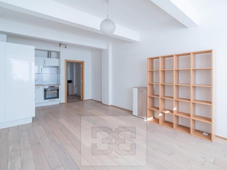 Pronájem bytu 1+kk 34 m2 - Фото 2