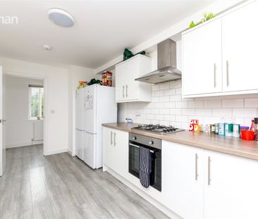 6 bedroom semi-detached house to rent - Photo 5