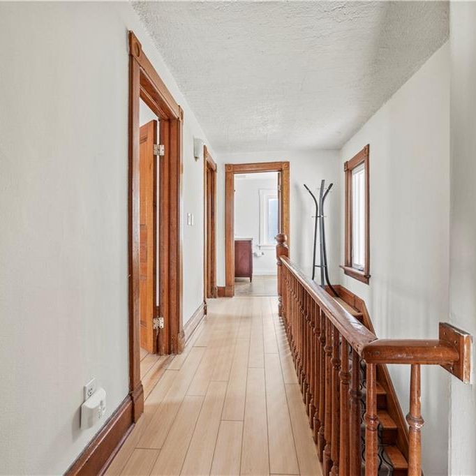 33 RICH Avenue Unit# Upper, Cambridge, Ontario, N1R2A4 - Photo 1