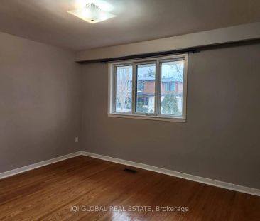 2143 Linby Street #UPPER - Photo 3