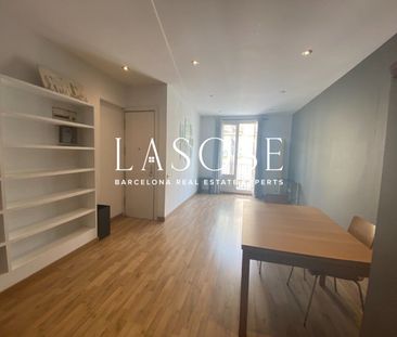 Flat 55m² to rent in Hostafrancs, Barcelona - Photo 2