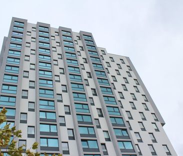 Traumhafte 2-Zimmerwohnung mit Balkon im 16. OG !!! - Photo 4