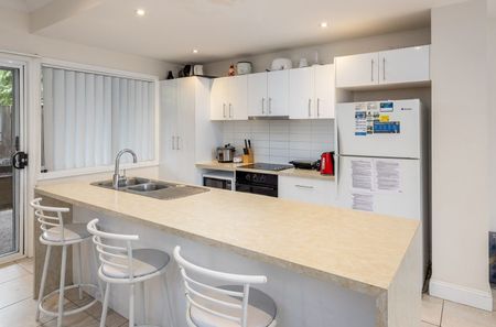 2/4 Ruby Street, Newmarket QLD 4051 - Townhouse For Rent | Domain - Photo 5