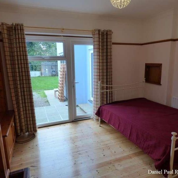 Western Avenue, W3 - Photo 1