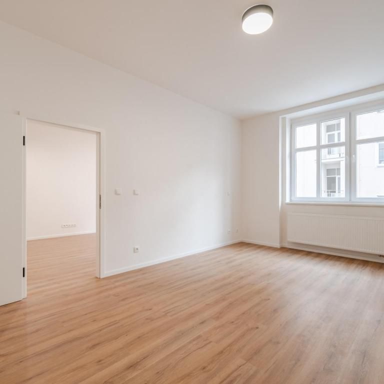 Pronájem bytu 2+1 76 m2 - Fotografie 1