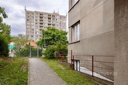 Pronájem bytu 2+kk, Praha Ke Krči, klidná lokalita se zahradou - Фото 2