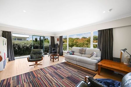 61 Awatere Avenue, Beerescourt — - Photo 2