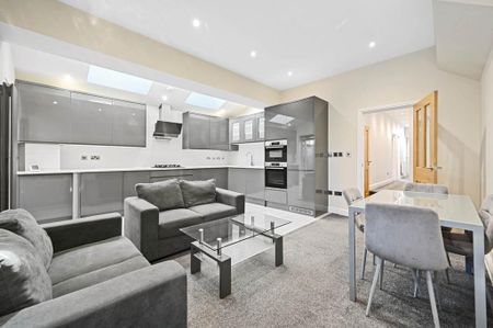 2 bedroom flat to rent - Photo 5