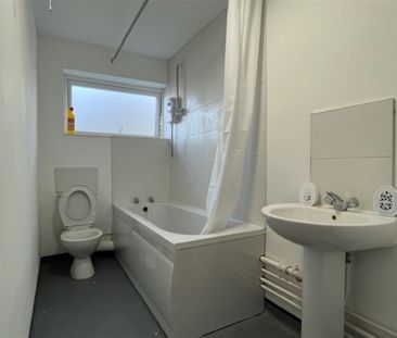 Gravelly Hill, BIRMINGHAM - Photo 5