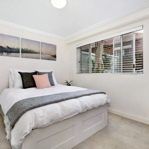 Modern Boutique Apartment - Photo 2