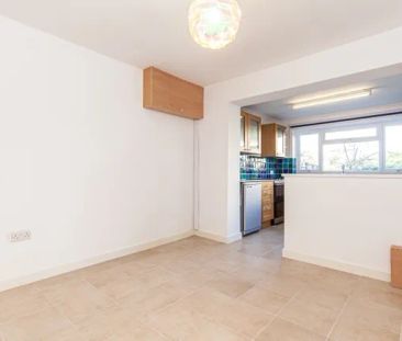 Wessex Road, Didcot - Photo 4