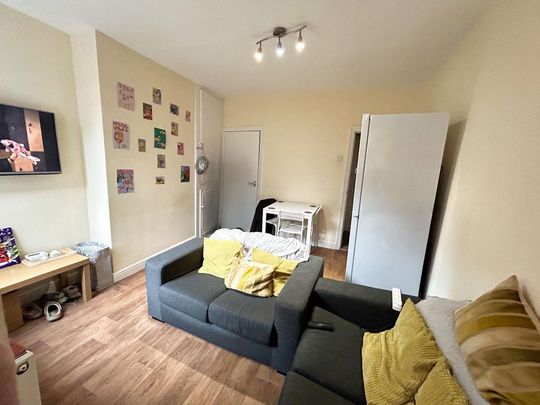 3 bedroom house share to rent - Photo 1