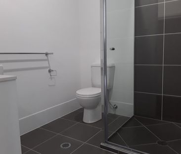 STUNNING 3 BEDROOM TOWNHOUSE IN MANGO HILL WITH POOL IN COMPLEX - Photo 5