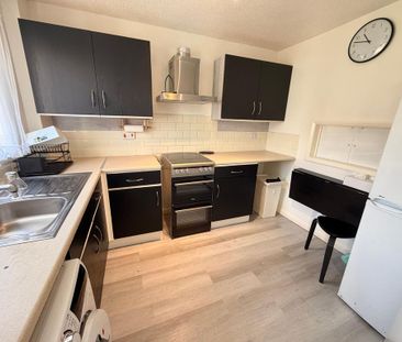 2 bedroom terraced house to rent - Photo 5