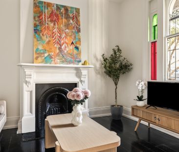 Four Bedroom Terrace with Rear Lane Access and Lock Up Garage - Off... - Photo 5